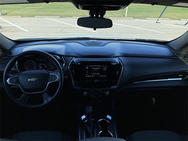 Thumbnail: 2023 Chevrolet Traverse - 19