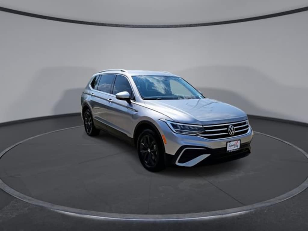 Used 2024 Volkswagen Tiguan 2.0T SE SUV