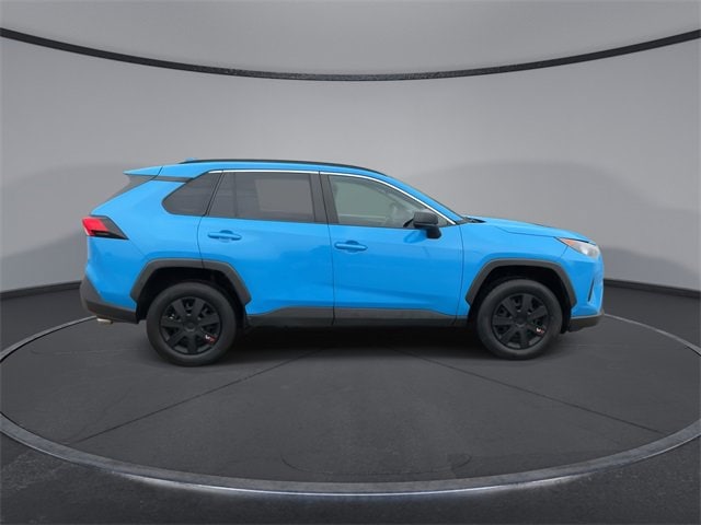 Thumbnail: 2019 Toyota RAV4 - 9