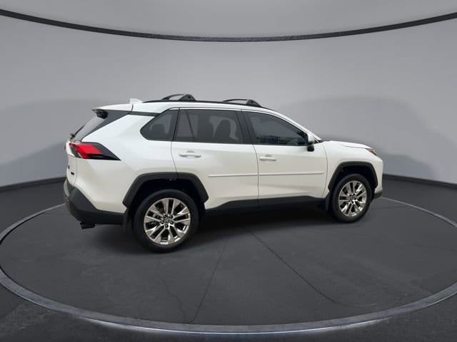 Thumbnail: 2025 Toyota RAV4 - 8