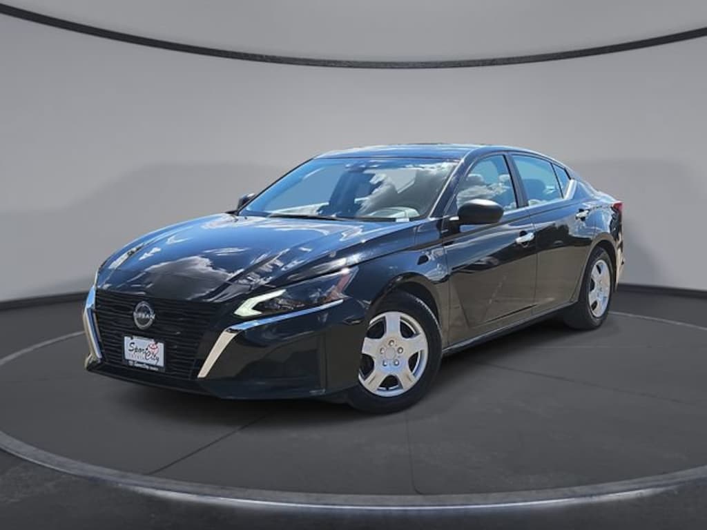 Used 2024 Nissan Altima 2.5 S Sedan