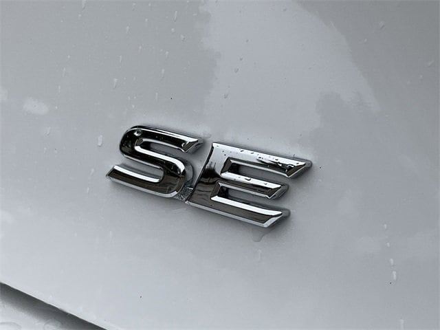 Thumbnail: 2025 Toyota Camry - 11