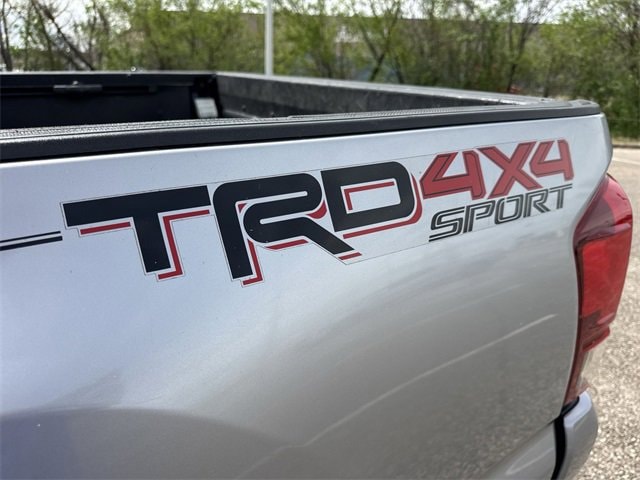 2018 Toyota Tacoma TRD Sport 11