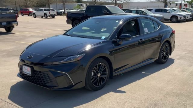 Thumbnail: 2026 Toyota Camry - 4