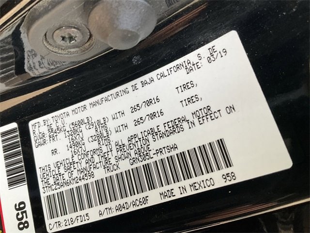 Thumbnail: 2019 Toyota Tacoma - 27