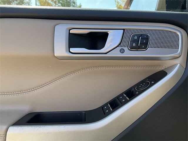 Thumbnail: 2023 Ford Explorer - 14