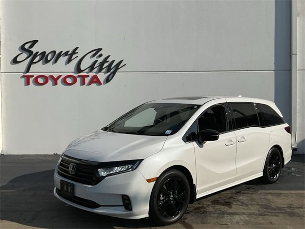 Used 2024 Honda Odyssey Sport Van