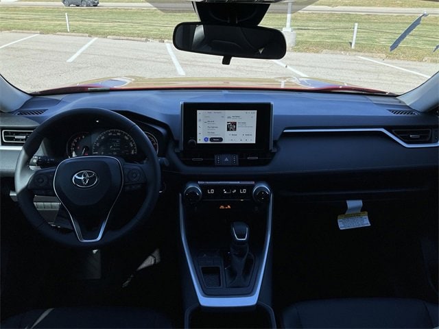 Thumbnail: 2025 Toyota RAV4 - 20