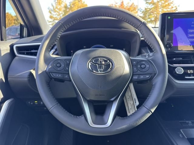 Thumbnail: 2026 Toyota Corolla Cross - 18