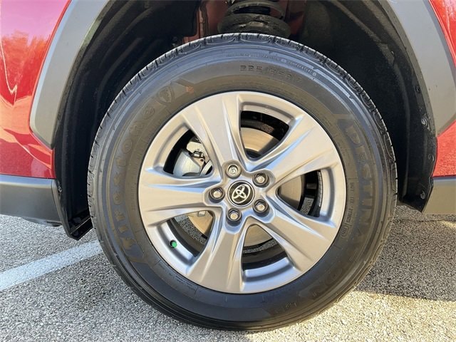 Thumbnail: 2025 Toyota RAV4 - 12