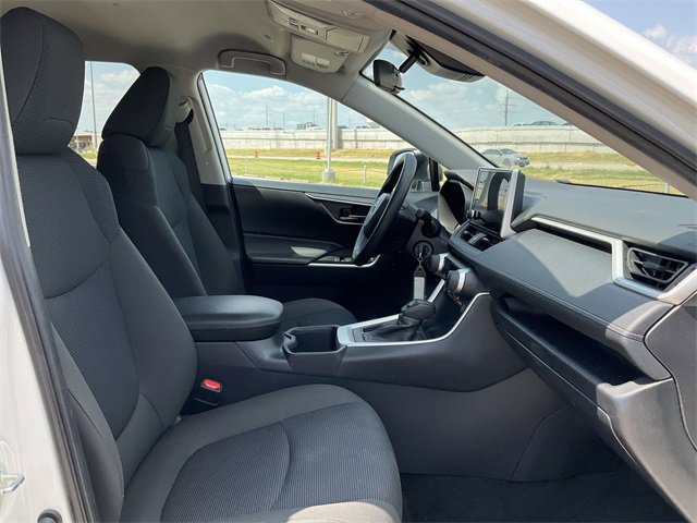 Thumbnail: 2024 Toyota RAV4 - 17