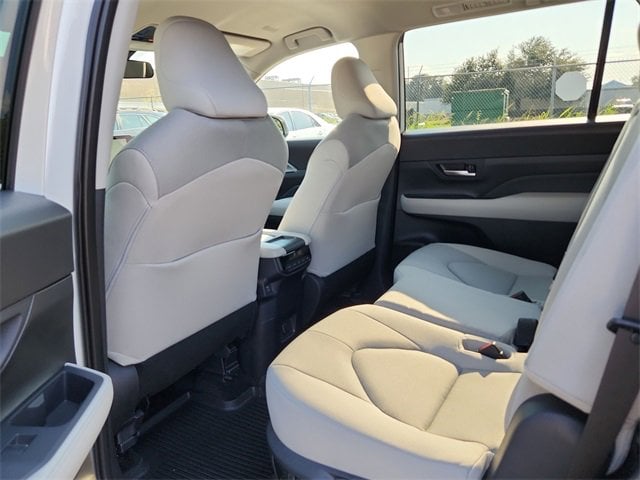 Thumbnail: 2025 Toyota Grand Highlander - 16