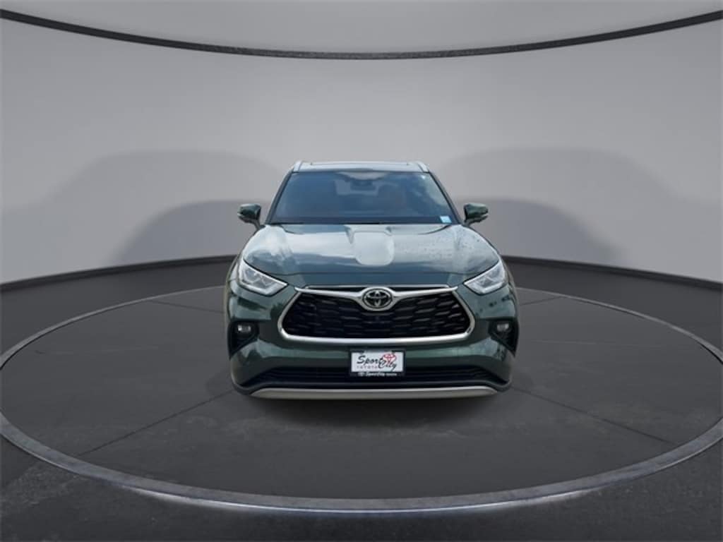 New 2025 Toyota Highlander Platinum SUV