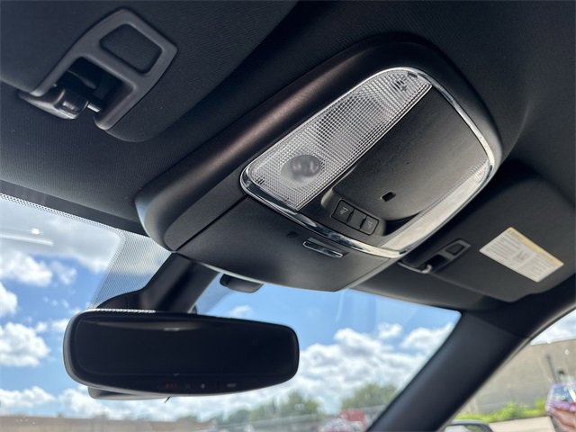 Thumbnail: 2017 Jeep Grand Cherokee - 23