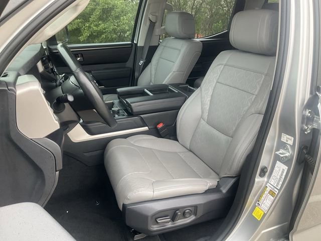 Thumbnail: 2024 Toyota Tundra - 13