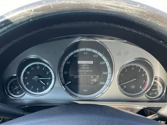 Thumbnail: 2010 Mercedes-Benz E-Class - 26
