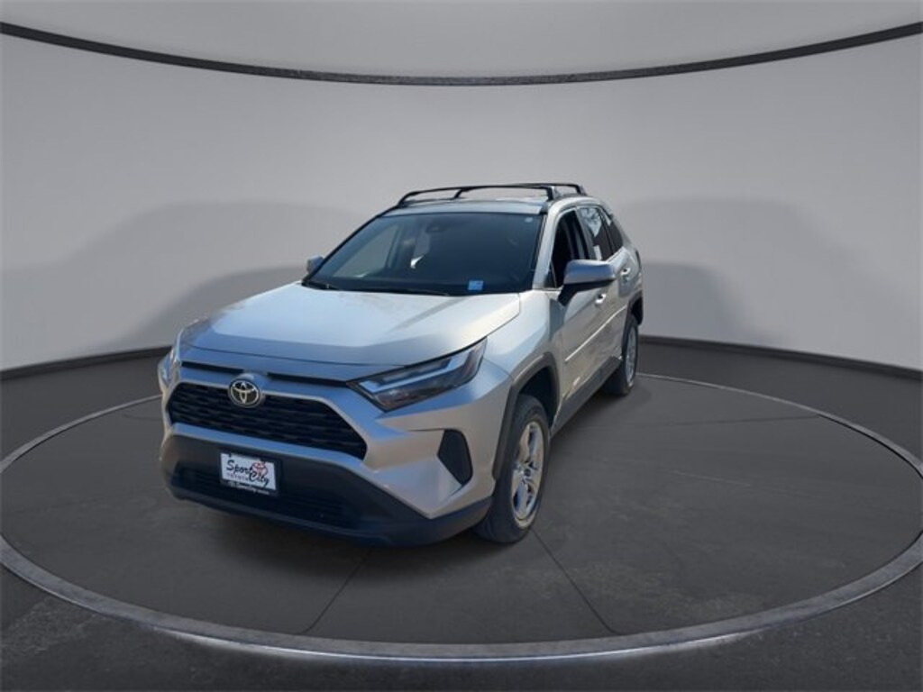 New 2025 Toyota RAV4 XLE SUV