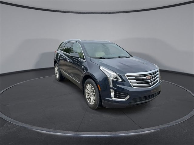 2017 Cadillac XT5 Luxury 2
