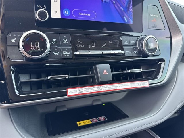 Thumbnail: 2026 Toyota Highlander - 24