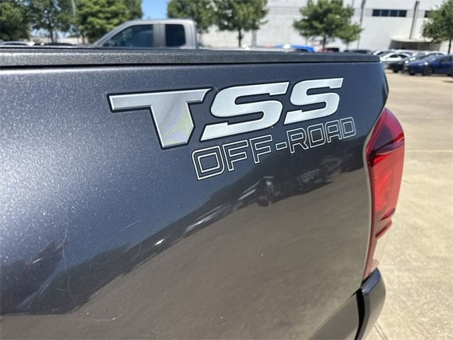 Thumbnail: 2021 Toyota Tacoma - 11