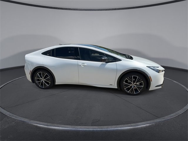 Thumbnail: 2024 Toyota Prius - 9