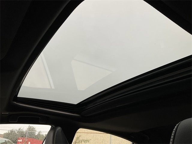 Thumbnail: 2025 Toyota Camry - 15