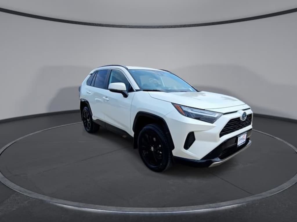Used 2022 Toyota RAV4 Hybrid SE SUV