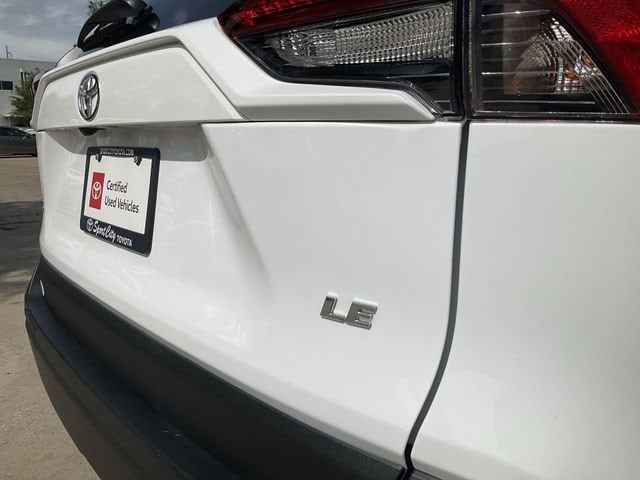 Thumbnail: 2025 Toyota RAV4 - 11