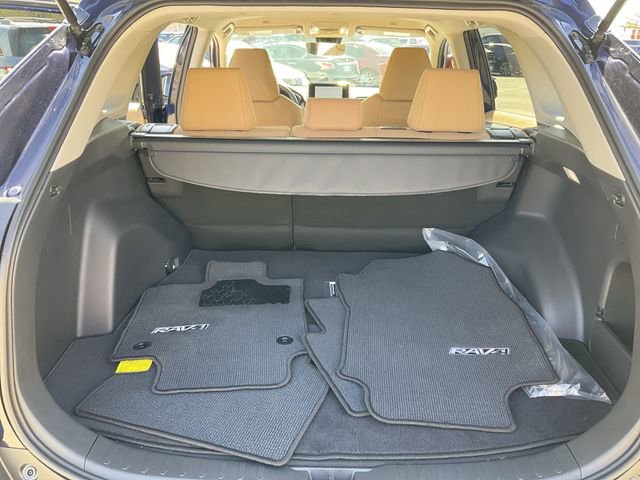 Thumbnail: 2025 Toyota RAV4 - 16