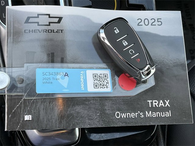Thumbnail: 2025 Chevrolet Trax - 25