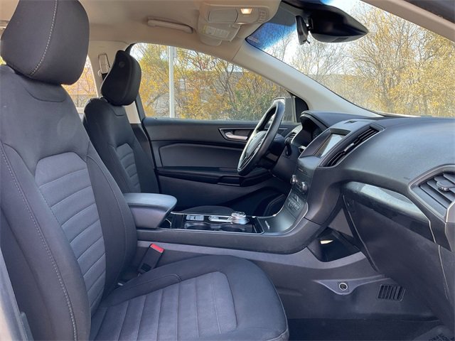 Thumbnail: 2020 Ford Edge - 16