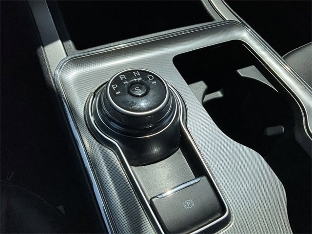 Thumbnail: 2022 Ford Edge - 23