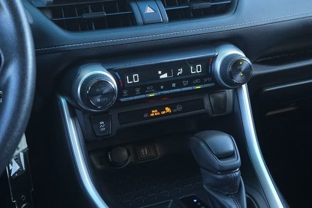 Thumbnail: 2024 Toyota RAV4 - 23