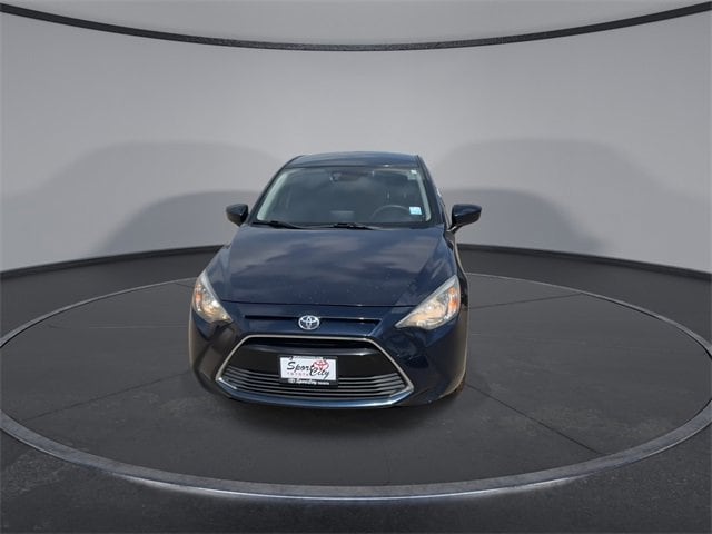 Thumbnail: 2017 Toyota Yaris iA - 3