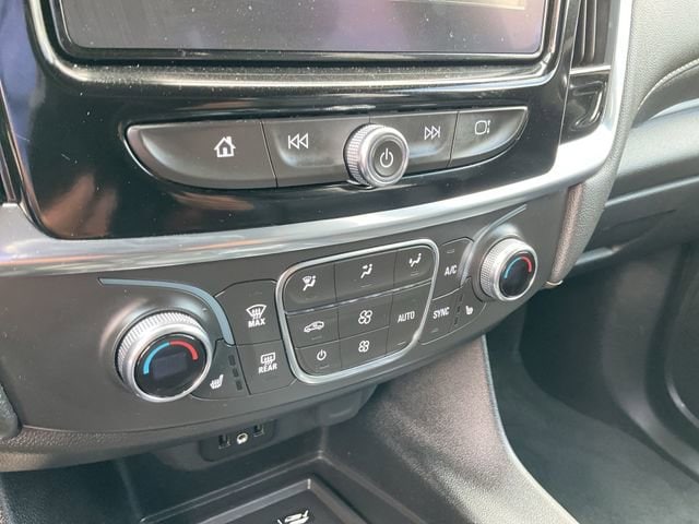 Thumbnail: 2023 Chevrolet Traverse - 23