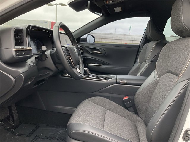 Thumbnail: 2024 Toyota Crown - 13