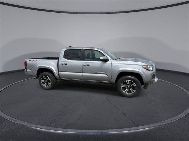 2018 Toyota Tacoma TRD Sport 9