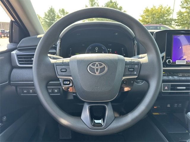 Thumbnail: 2025 Toyota Camry - 18