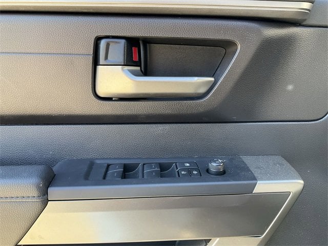 Thumbnail: 2025 Toyota Tundra - 14