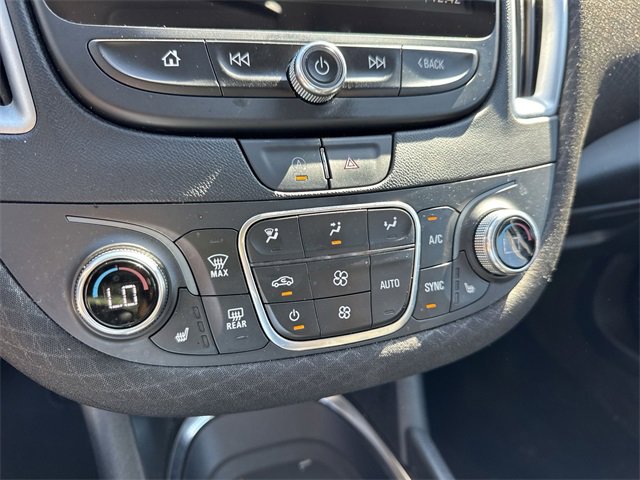 Thumbnail: 2024 Chevrolet Malibu - 21