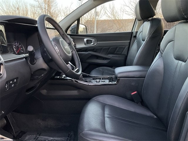 Thumbnail: 2022 Kia Sorento - 12