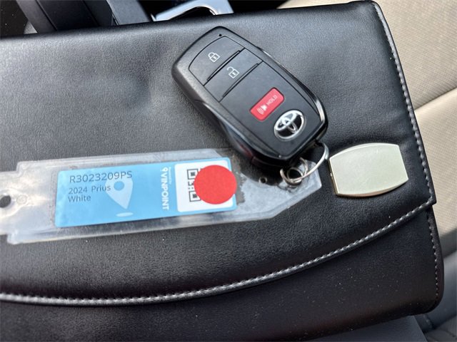 Thumbnail: 2024 Toyota Prius - 27