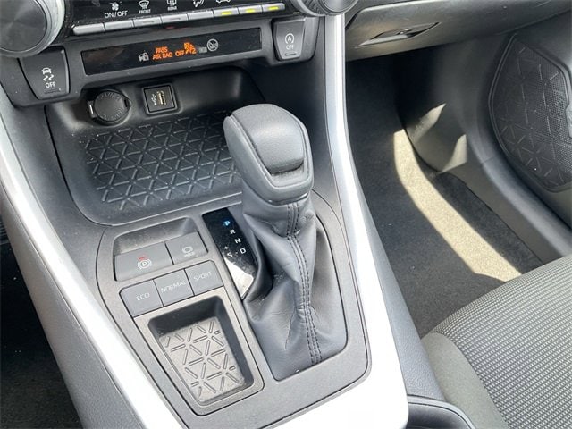 Thumbnail: 2024 Toyota RAV4 - 24