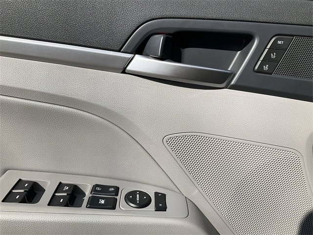 Thumbnail: 2020 Hyundai Elantra - 14