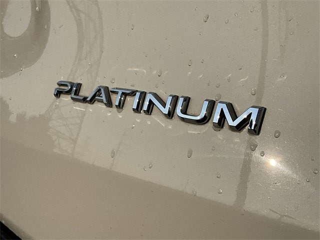 Thumbnail: 2024 Toyota Grand Highlander - 11