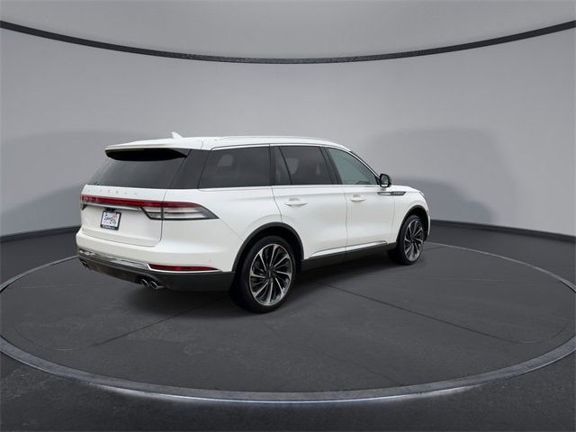 Thumbnail: 2020 Lincoln Aviator - 8