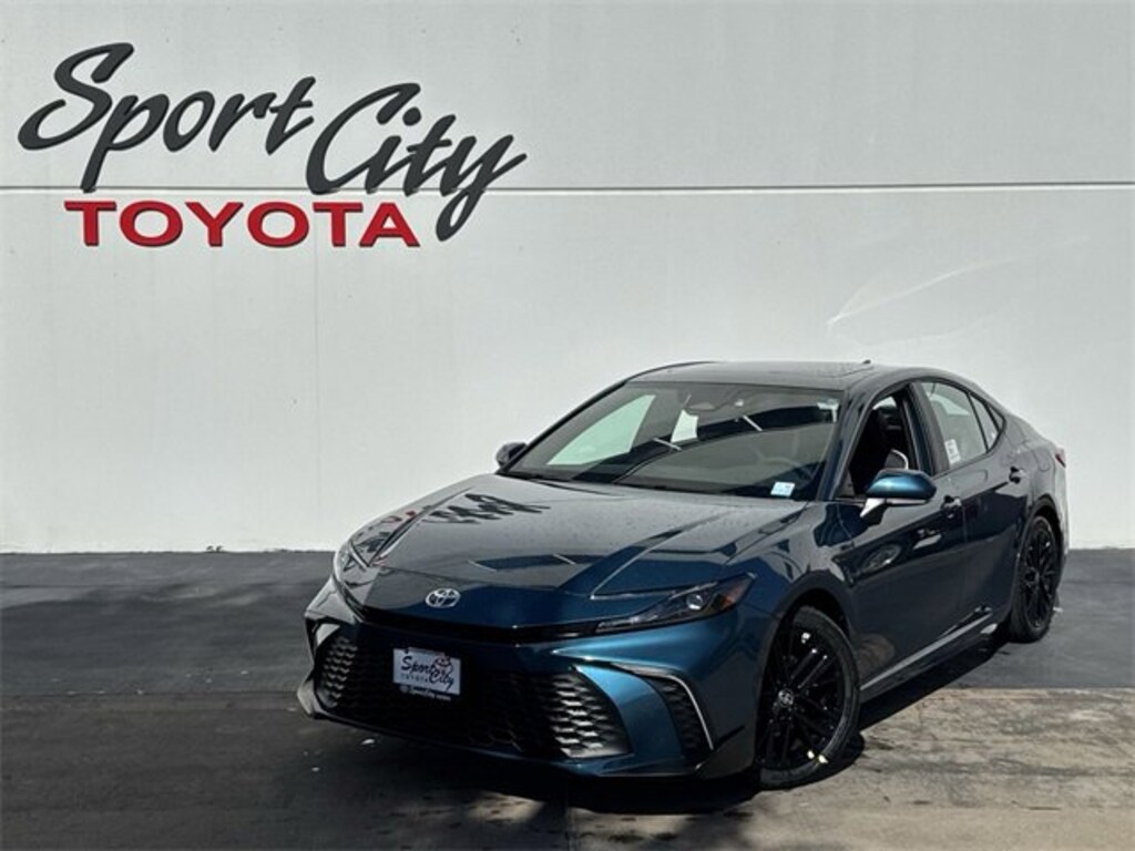 New 2026 Toyota Camry SE Sedan