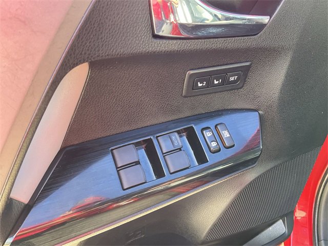 Thumbnail: 2016 Toyota RAV4 - 13