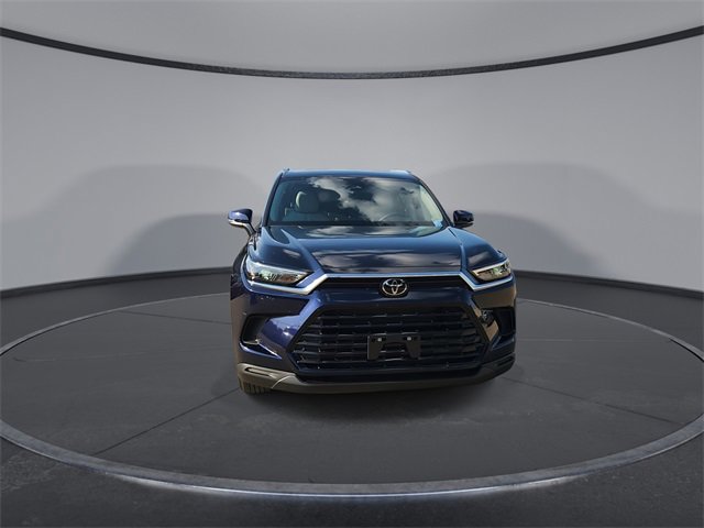 2025 Toyota Grand Highlander XLE photo 3