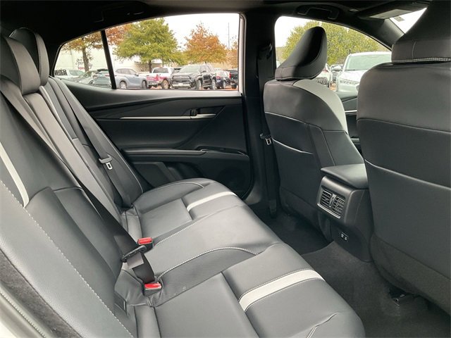 Thumbnail: 2025 Toyota Camry - 17